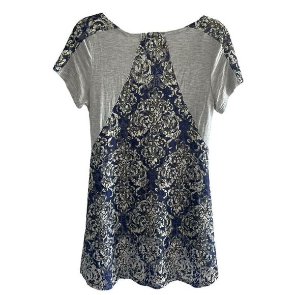 Umgee Floral Lace Back Short Sleeve Tunic Top Women’s Size Medium Hi Low Hem - Picture 3 of 4